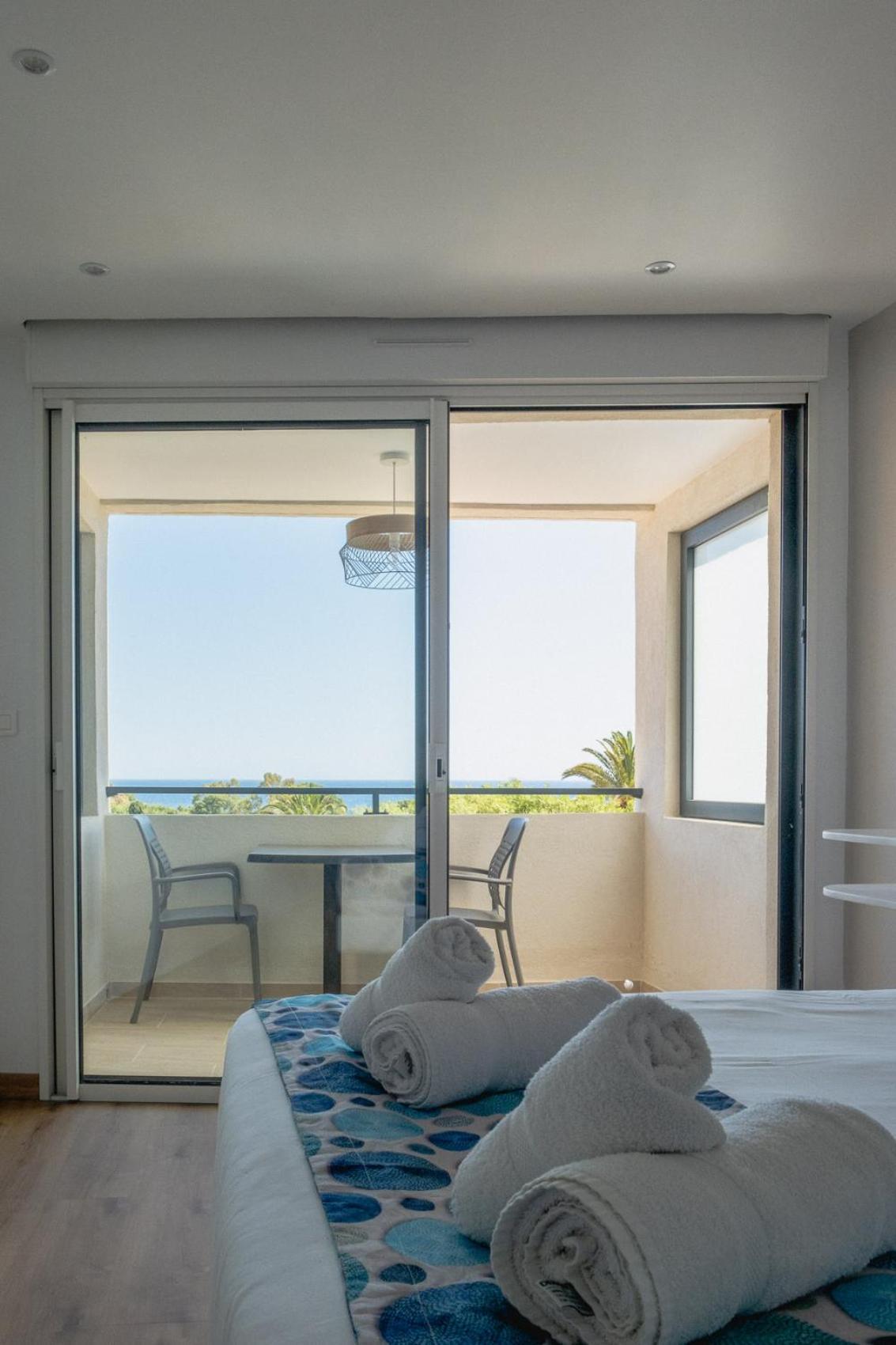 Hôtel Beau Site Le Lavandou Exterior foto