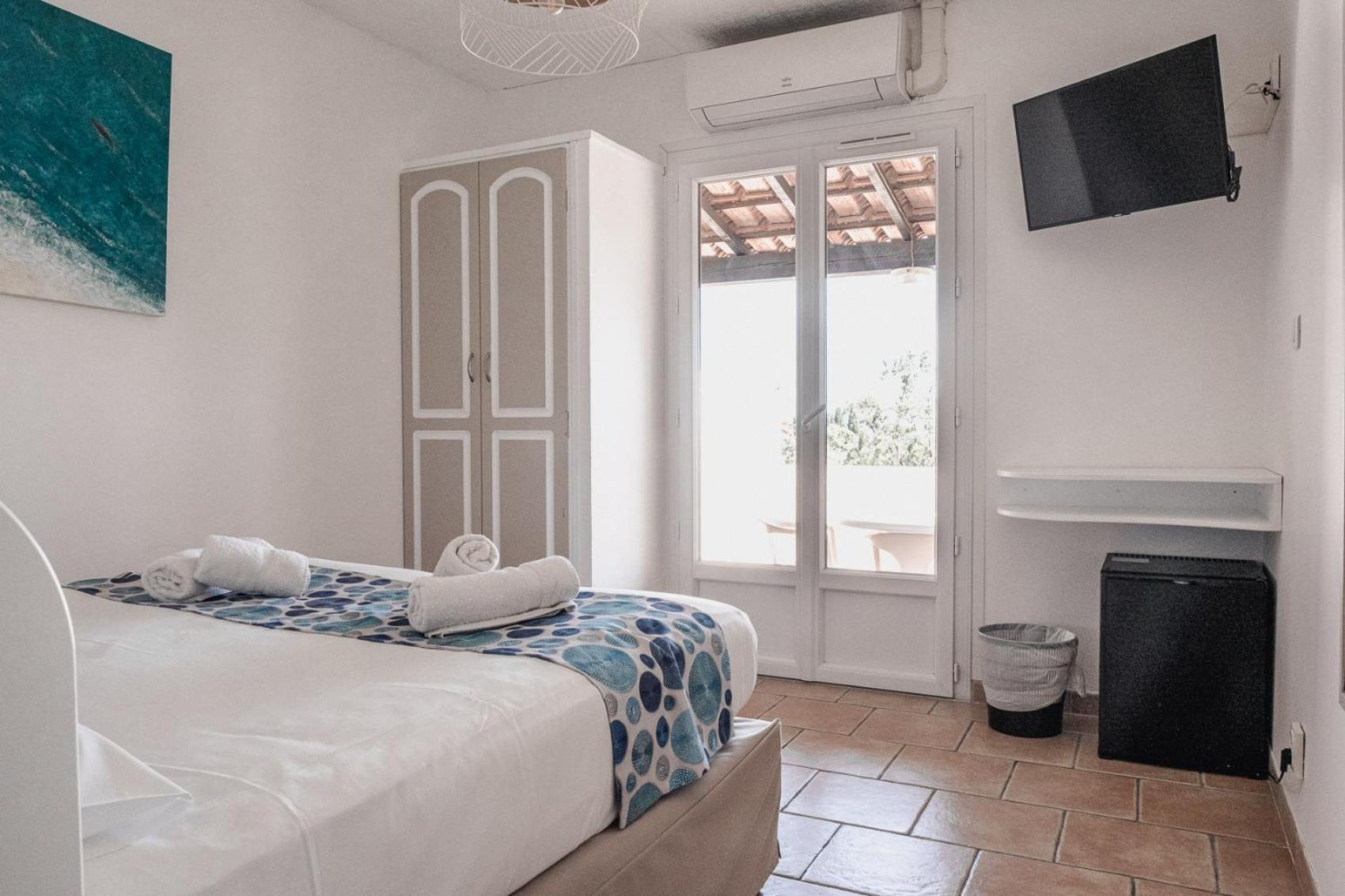 Hôtel Beau Site Le Lavandou Quarto foto
