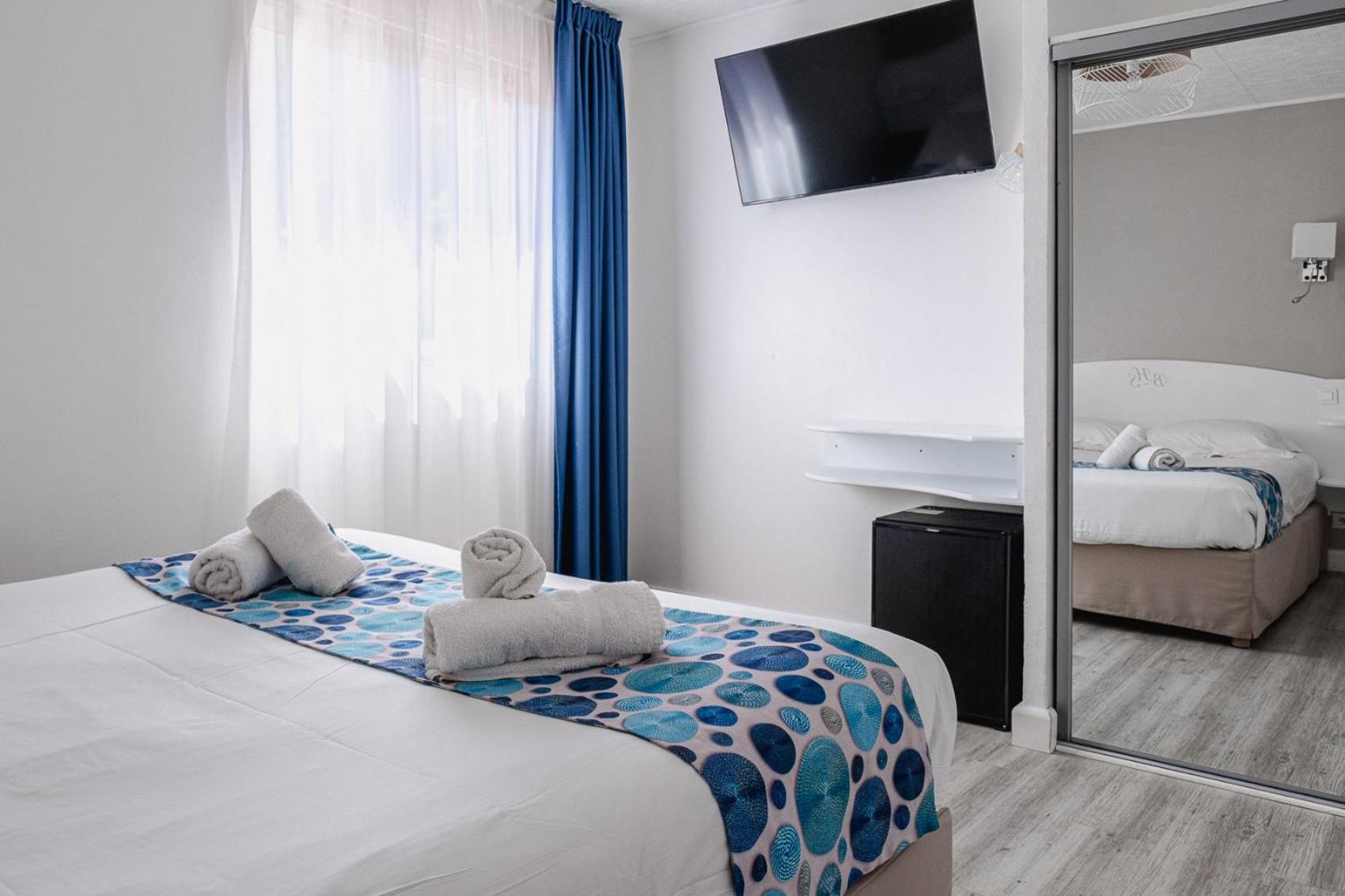 Hôtel Beau Site Le Lavandou Quarto foto
